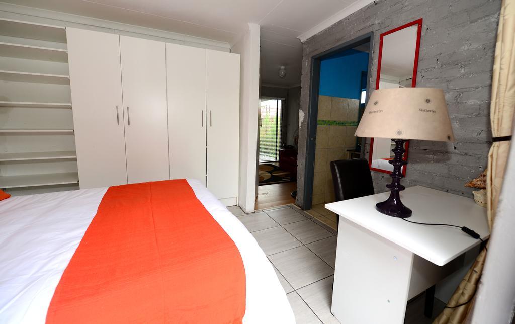 Corgi Guest House Joanesburgo Exterior foto