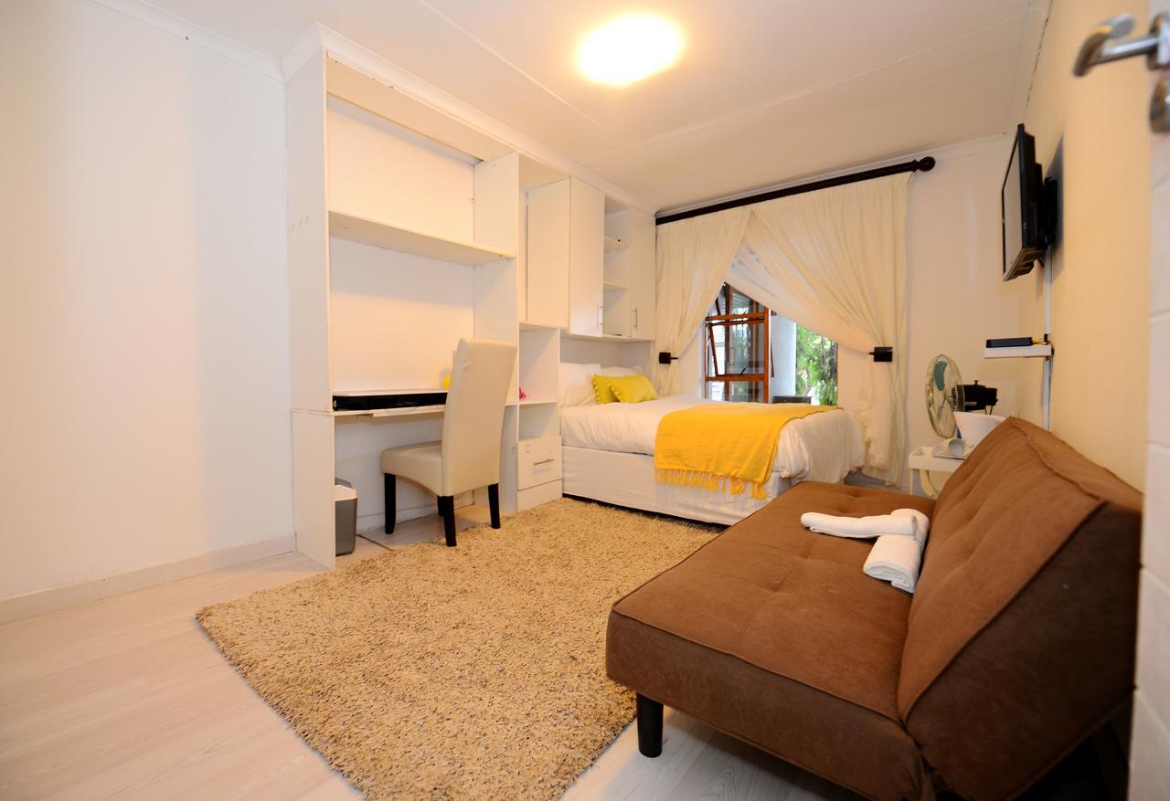 Corgi Guest House Joanesburgo Exterior foto